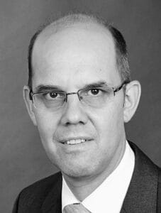 Porträt des Autors Prof. Dr. med. Steffen Koschmieder Facharzt für Innere Medizin