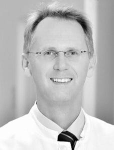 Porträt des Autors Prof. Dr. med. Udo Bavendiek, Oberarzt an der Klinik für Kardiologie und Angiologie an der Medizinischen Hochschule Hannover